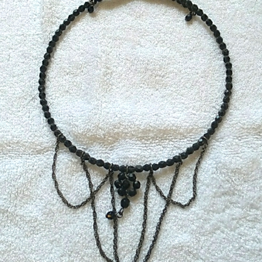 Choker necklace